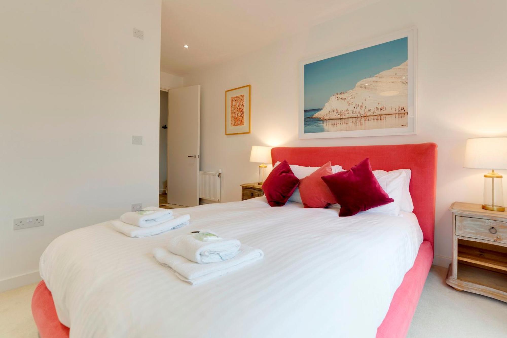 Pass The Keys Stunning And Spacious Modern Flat - Own Car Park CBG Exterior foto